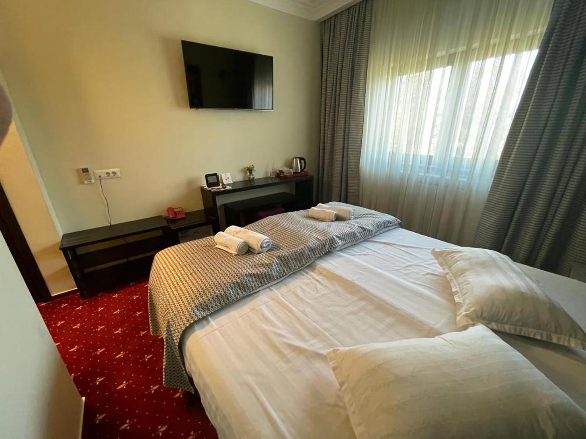 Casa Bucovineana Hotel Suceava Exterior foto