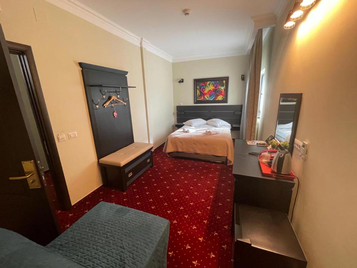 Casa Bucovineana Hotel Suceava Exterior foto