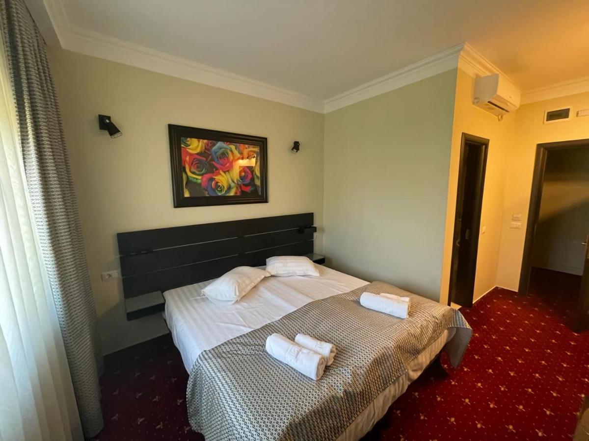 Casa Bucovineana Hotel Suceava Exterior foto