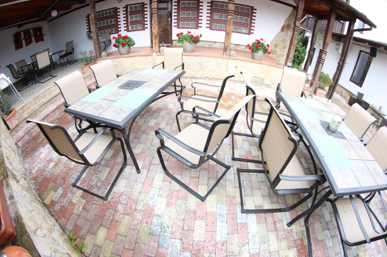 Casa Bucovineana Hotel Suceava Exterior foto