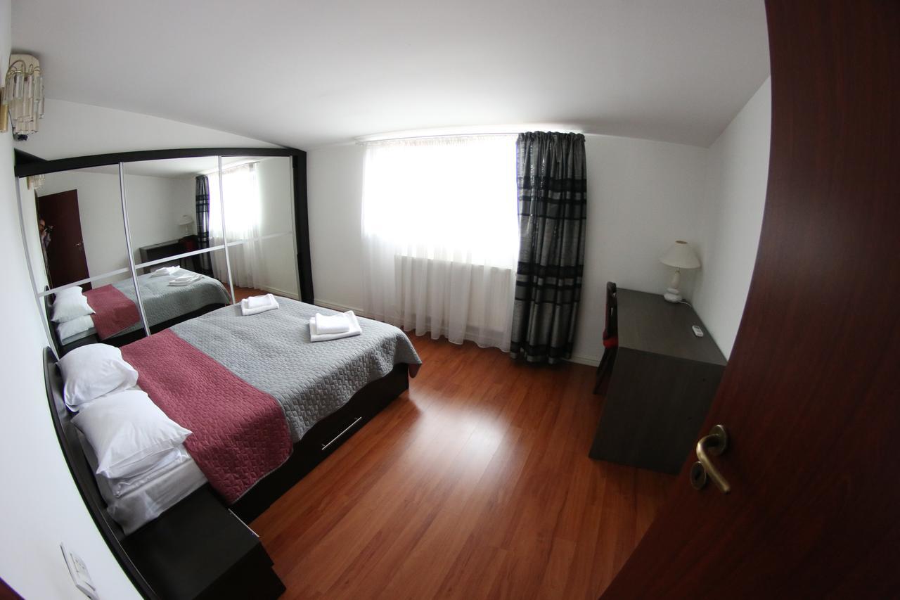 Casa Bucovineana Hotel Suceava Exterior foto
