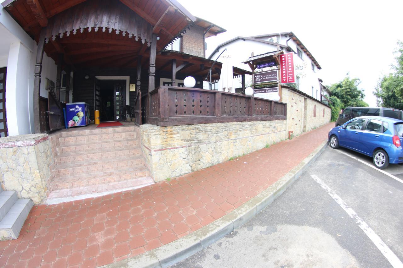 Casa Bucovineana Hotel Suceava Exterior foto