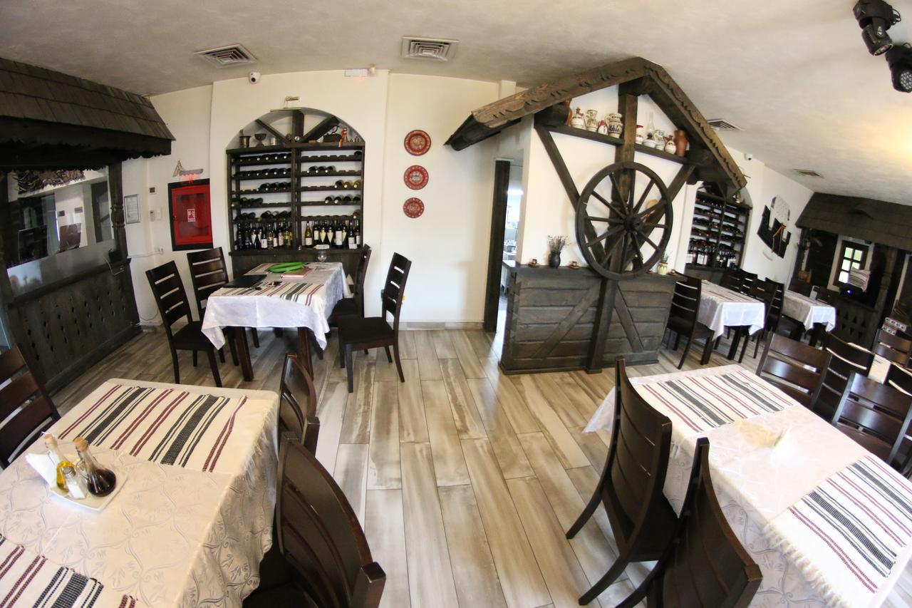 Casa Bucovineana Hotel Suceava Exterior foto