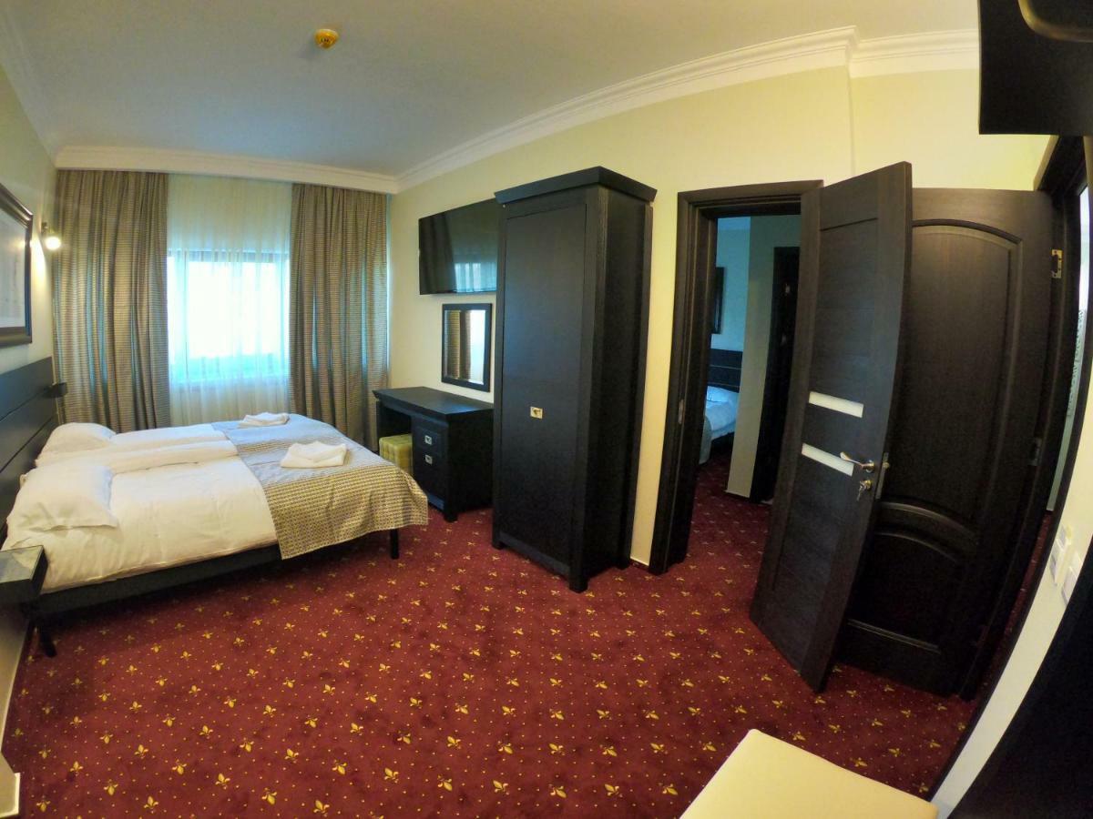 Casa Bucovineana Hotel Suceava Exterior foto